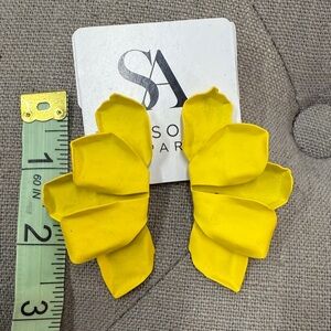 Boutique Yellow Floral Earrings